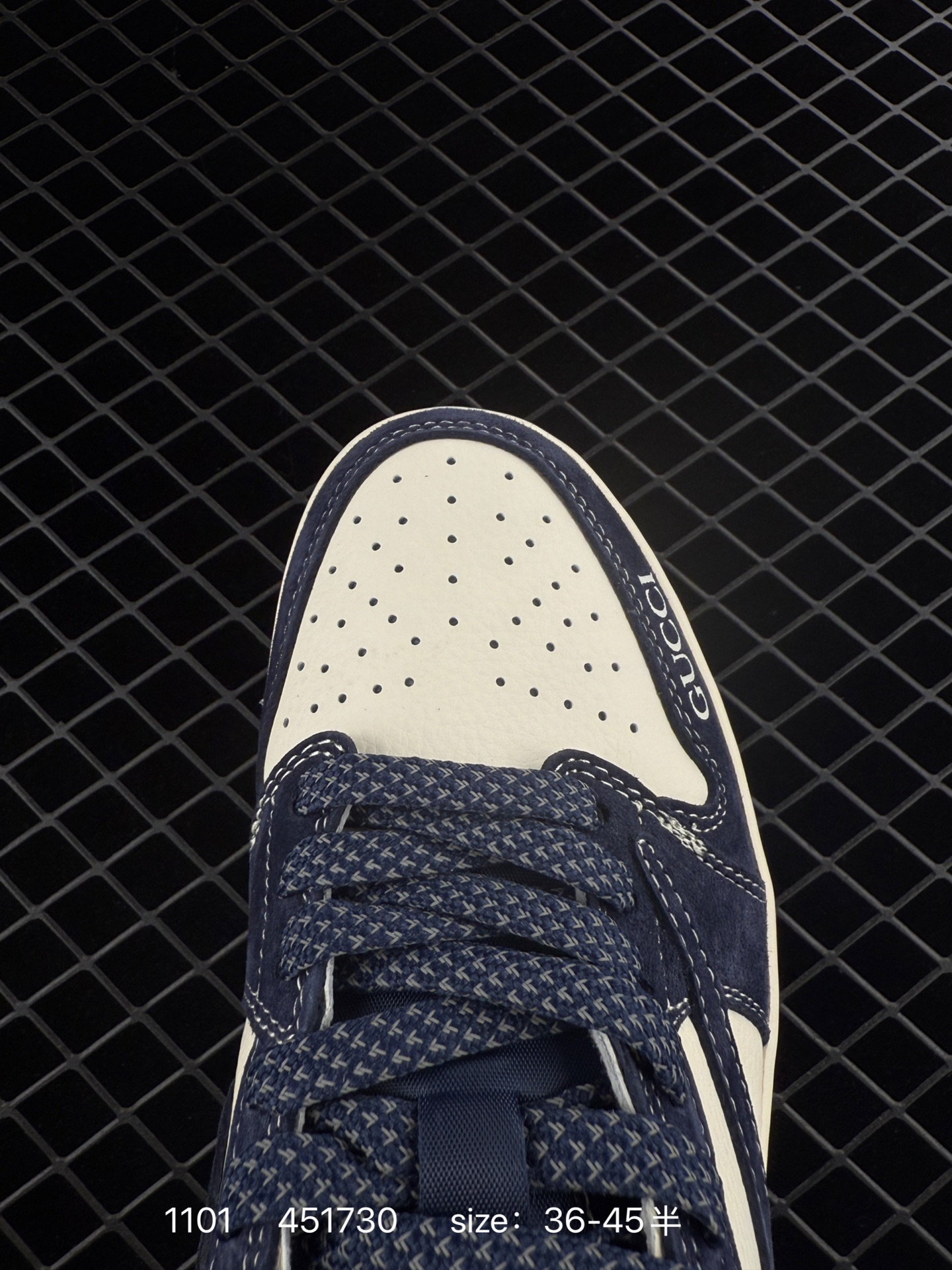 Travis Scott x Air Jordan 1 ” Reverse Mocha “